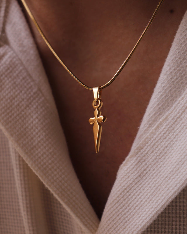 Dagger Pendant Chain (Golden)