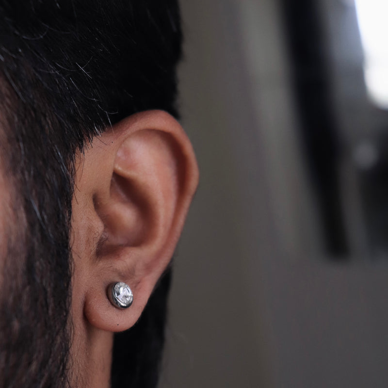 Shiro Pierced Stud (Pierced)