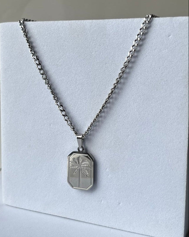 Palm Pendant Chain