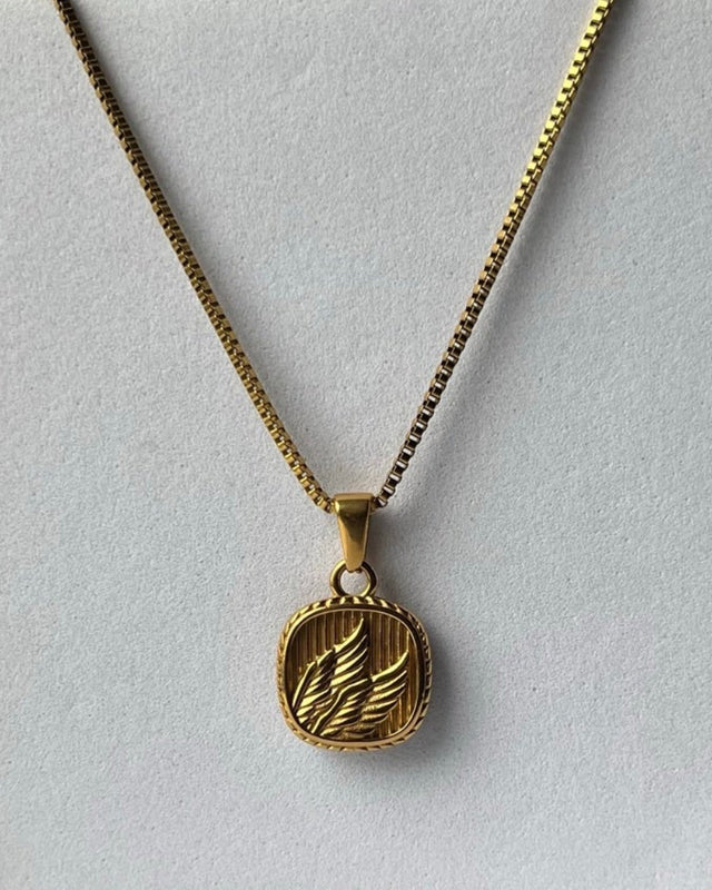 Rise Pendant Chain (Golden)