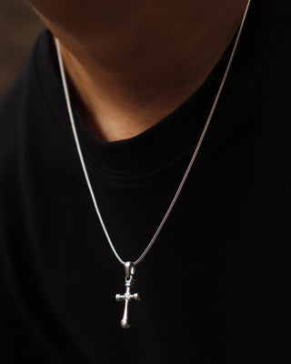 Bolt Cross Chain