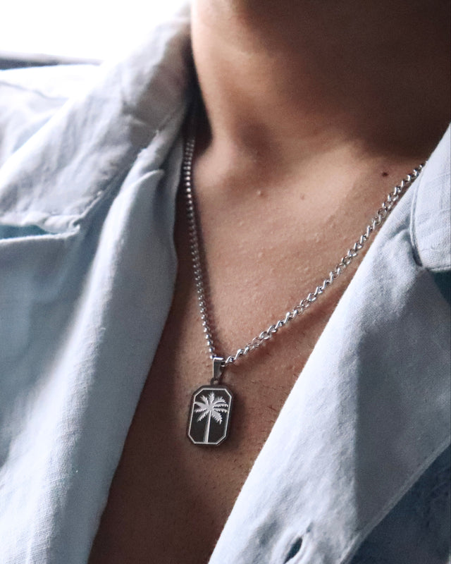 Palm Pendant Chain