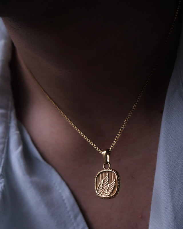 Rise Pendant Chain (Golden)