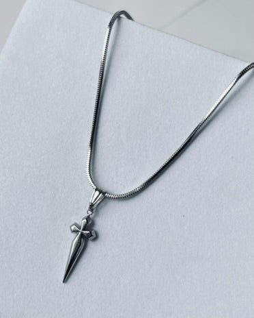 Dagger Pendant Chain